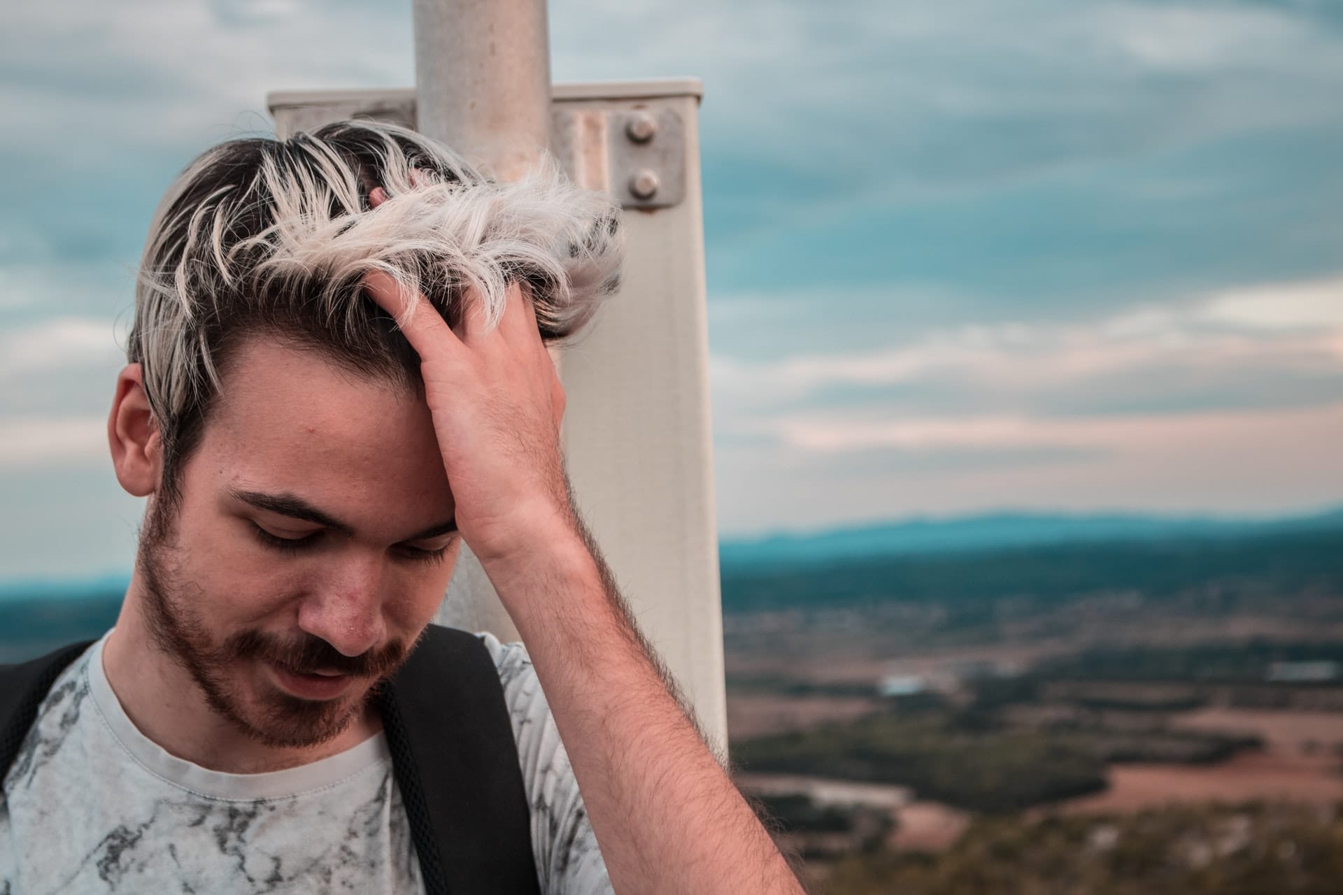 How Much Does It Cost to Bleach Short Hair? Pricing And Cost Data